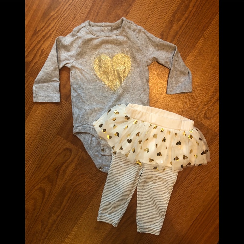 🌹 Baby girls gold heart tutu outfit